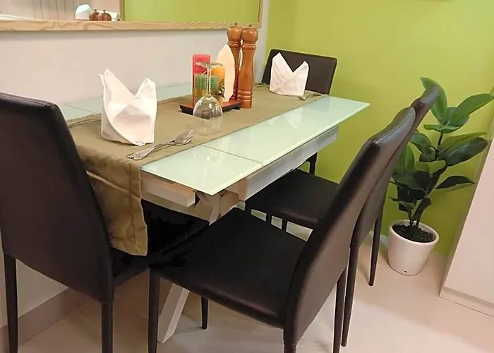 Oasis Chic By The Bay Pasay Near Mall Of Manila