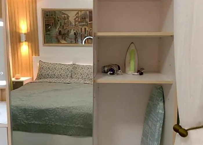 Oasis Chic By The Bay Pasay Near Mall Of 4* Manila
